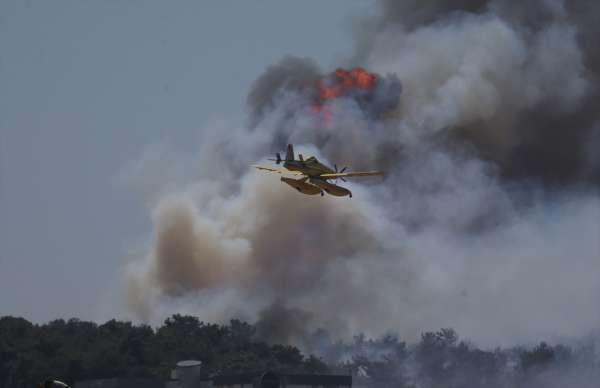Çanakkale’de Orman Yangını: Yerleşim Yerleri Tehdit Altında