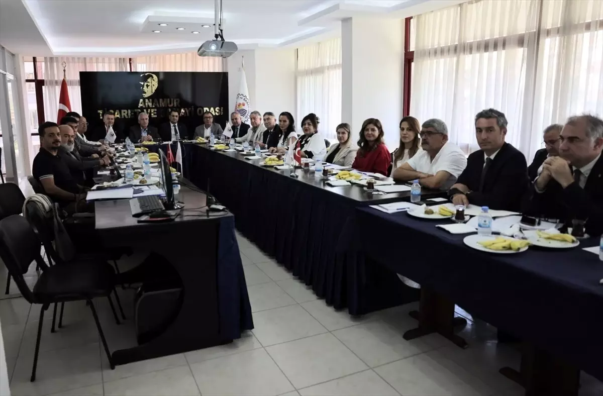 Mersin'de Ticaret ve Sanayi Toplantısı: Anamur Organize Sanayi Bölgesi Vurgusu